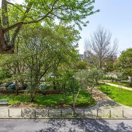 Apartment Sunny, Bright And Quiet Apartment, By Timecooler Lissabon