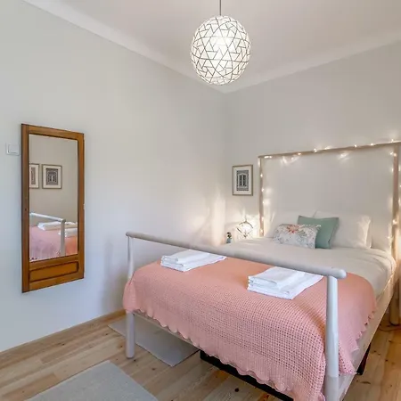 Appartamento Sunny, Bright And Quiet Apartment, By Timecooler