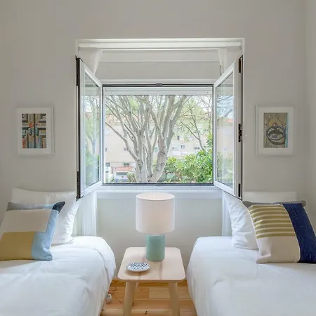 Apartment Sunny, Bright And Quiet Apartment, By Timecooler *