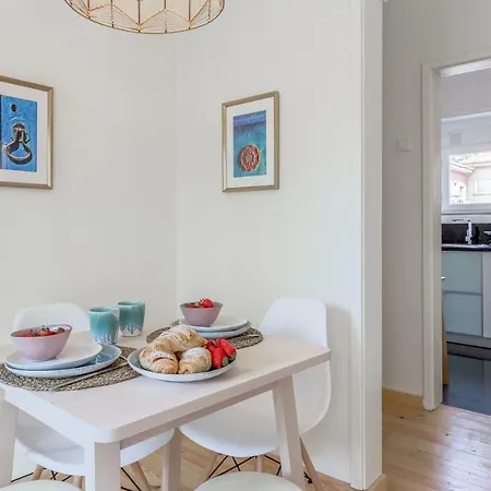 Appartamento Sunny, Bright And Quiet Apartment, By Timecooler